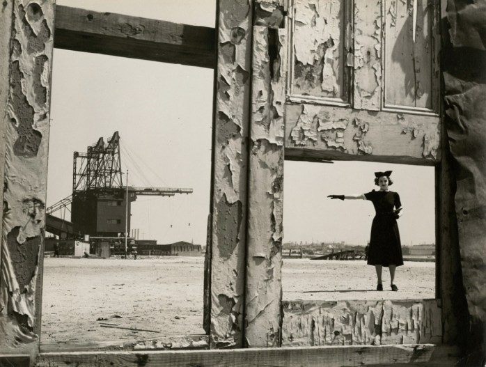 Eliot Elisofon - Model and Crane, 1937 - © this image is  copyright of the respective owners, assignees or others